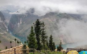 Ma Pi Leng Ecolodge
